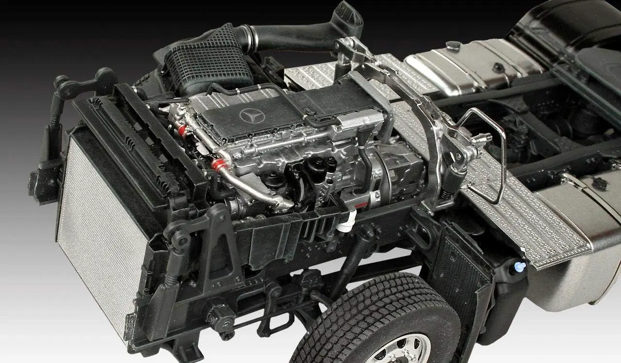 Revell 07439 - Mercedes-Benz Actros MP4 5 Revell 07439 - Mercedes-Benz Actros MP4 – Bild 3