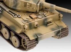 Revell 03262 - PzKpfw VI Ausf. H TIGER 12 Revell 03262 - PzKpfw VI Ausf. H TIGER -Revell revell 03262 tiger fahrstand