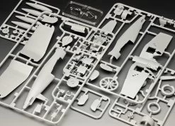 Revell 03917 - F4U-1B Corsair Royal Navy -Revell revell 03917 f4u 1b corsair royal navy modellbau