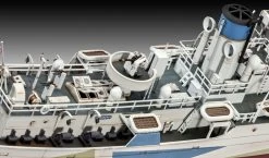 REVELL 05132 1:144 HMCS SNOWBERRY -Revell revell 05132 1 144 hmcs snowberry 3