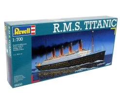 REVELL 05210 1:700 R.M.S. TITANIC
