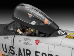 Revell 03832 - F-86D Dog Sabre -Revell revell f 86d dog sabre 03832
