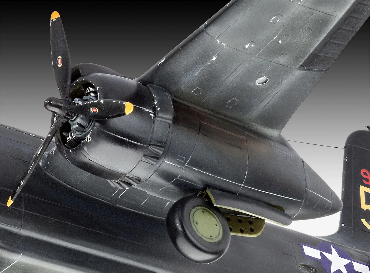 Revell 03939 - Douglas P-70 Nighthawk 8 Revell 03939 - Douglas P-70 Nighthawk – Bild 6